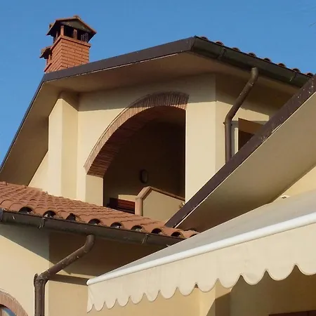 Val Della Pieve ファームステイ アンギアーリ